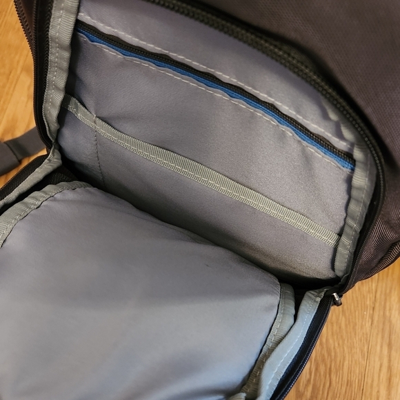 Case Logic Camera Backpack - Picture 11 of 11